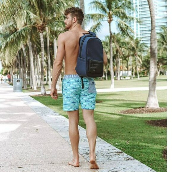 Solgaard Shore-Tex Daypack Baltic Black Backpack Fits 15" Laptop - Picture 16 of 16